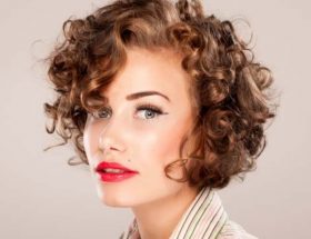 Ultimi tagli di capelli: nel 2019 va di moda il taglio donna corto